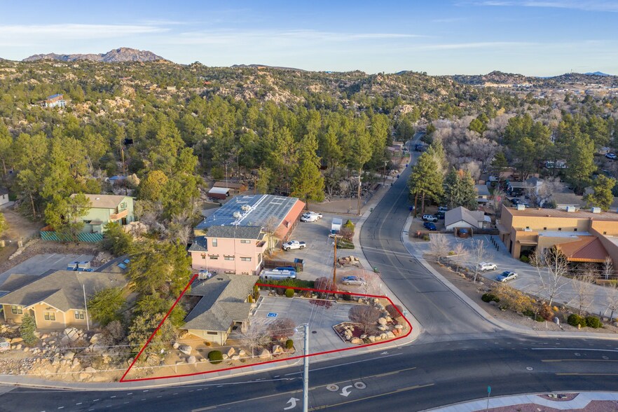 More Photos Of 1456 W Gurley St, Prescott Office For Lease