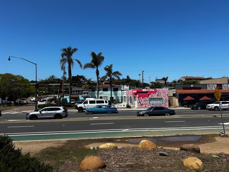 More Photos Of 902-914 N Coast Hwy 101, Encinitas Freestanding For Sale