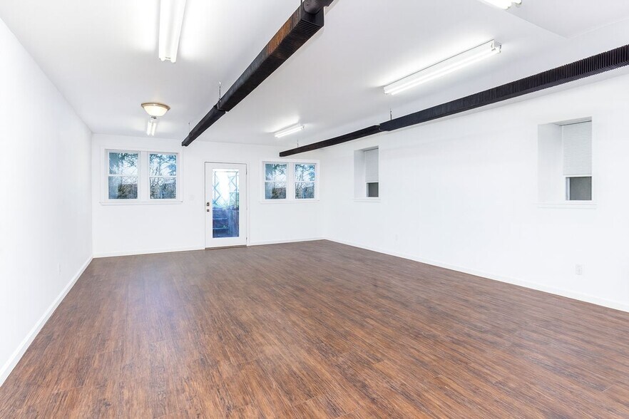 More Photos Of 96 W End Ave, Brooklyn Storefront Retail Residential For Sale