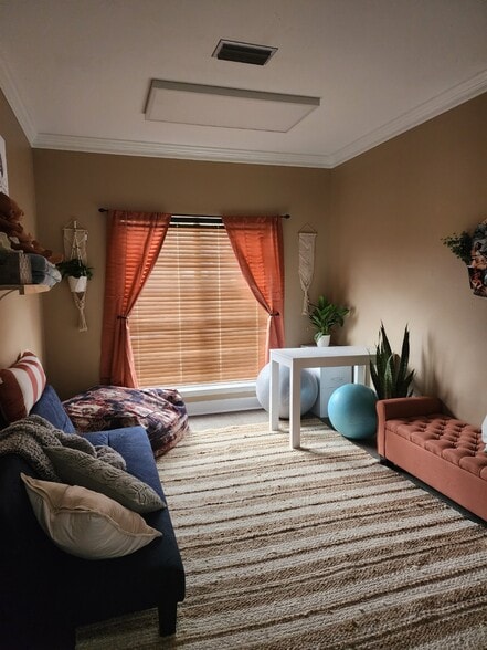 More Photos Of 4301 Spanish Trl, Pensacola Medical For Lease