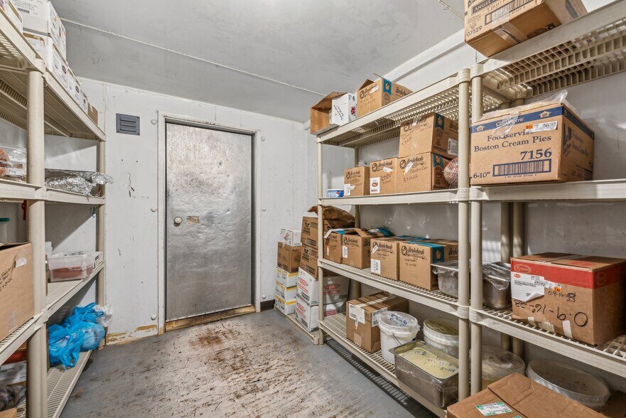 More Photos Of 8557 Mason Dixon Hwy, Meyersdale General Retail For Sale