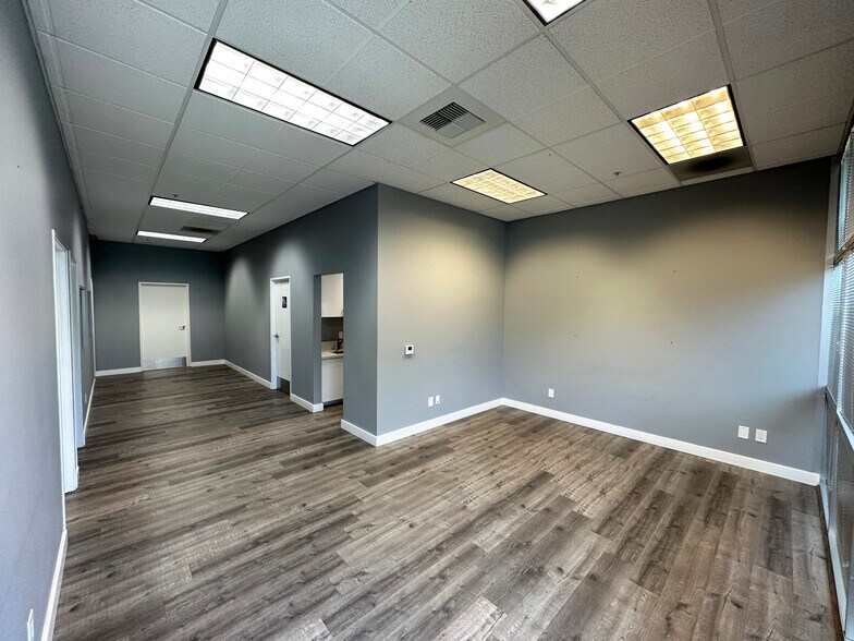 More Photos Of 7950 Cherry Ave, Fontana Light Distribution For Lease