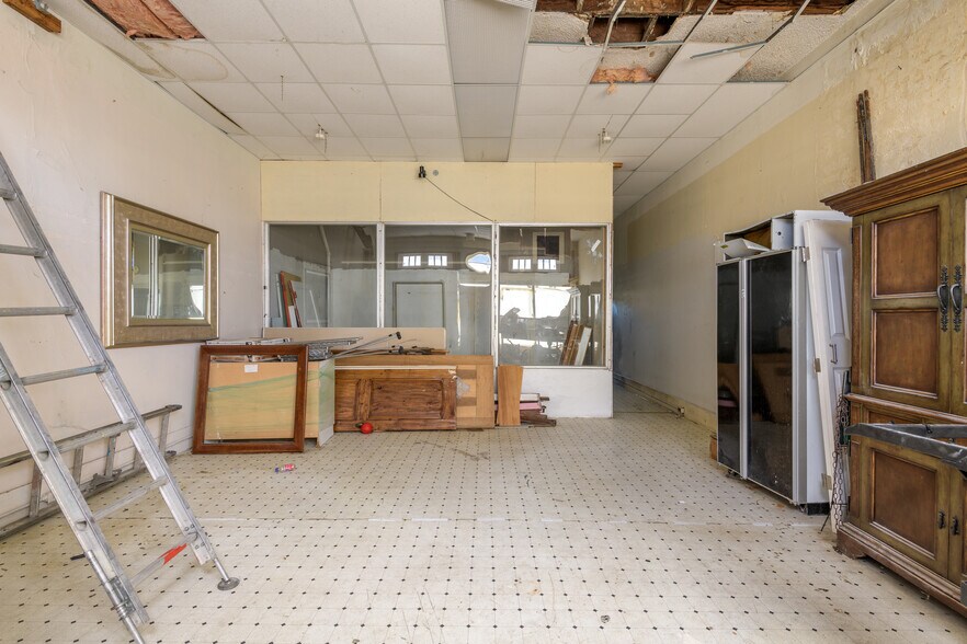 More Photos Of 906 Marin St, Vallejo Storefront Retail Residential For Sale