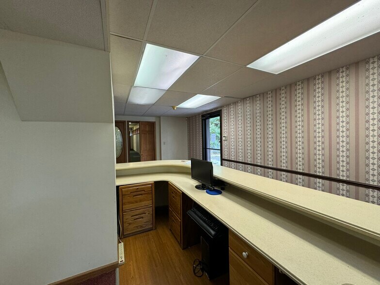 More Photos Of 266 E Main St, Marcellus Office For Sale