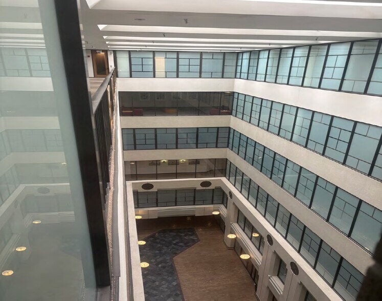 More Photos Of 13111 Northwest Fwy, Houston Office For Lease