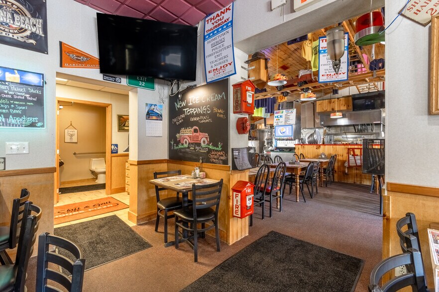 More Photos Of 13524 S Eagle Valley Rd, Tyrone Restaurant For Sale