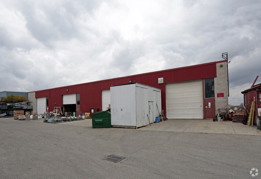 More Photos Of 260 Shirley Ave, Kitchener Warehouse For Lease