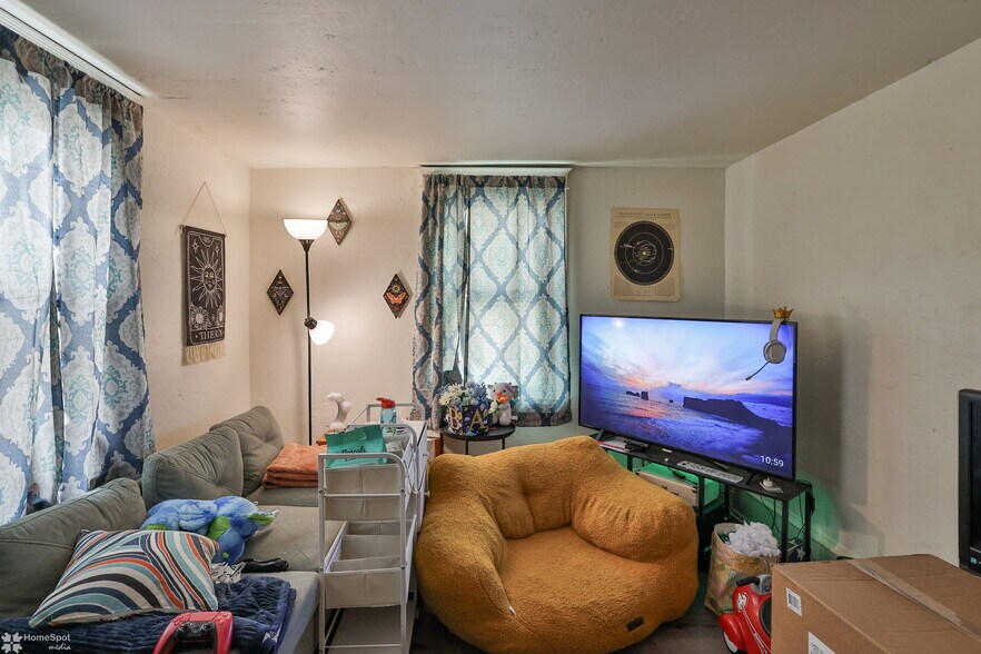 More Photos Of 304 E Kline Ave, Lansford Multifamily For Sale