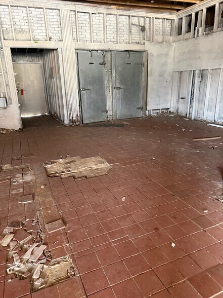 More Photos Of 4145 Fulton Industrial Blvd, Atlanta Fast Food For Lease
