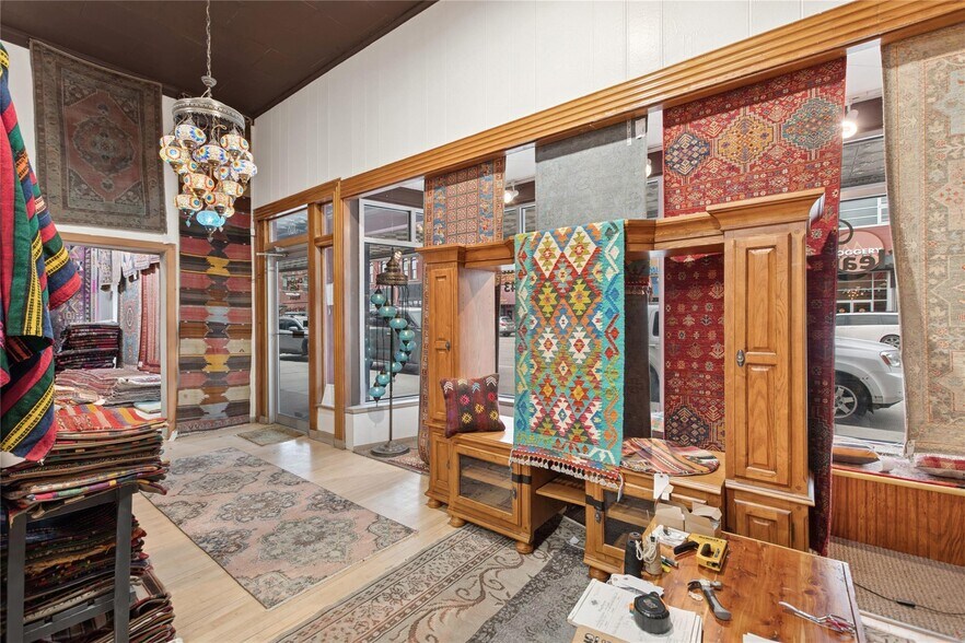 More Photos Of 320 Main St, Kalispell Storefront For Lease