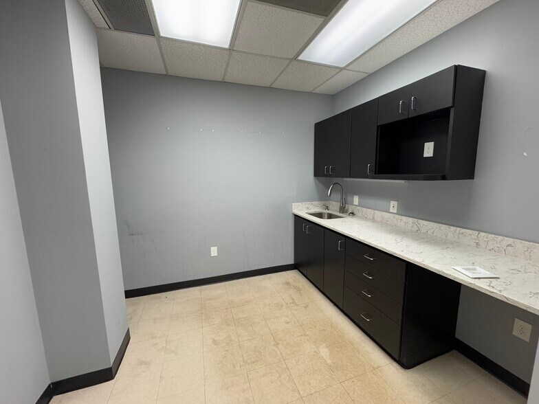 More Photos Of 3880 Holcomb Bridge Road, Norcross Office For Sale