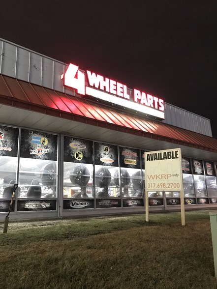 More Photos Of 9470 E Washington St, Indianapolis Freestanding For Lease