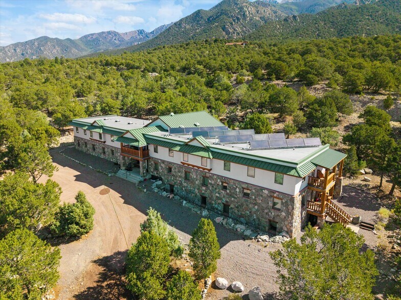 More Photos Of 2538 W Carefree Wy, Crestone Schools For Sale