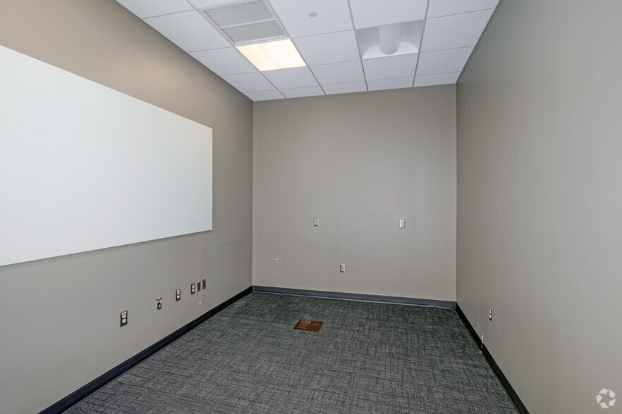 More Photos Of 835 W Hamilton St, Allentown Apartments For Lease