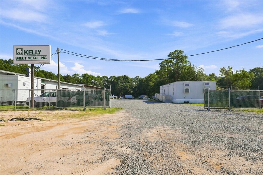 More Photos Of 4711 Capital Cir SW, Tallahassee Warehouse For Sale