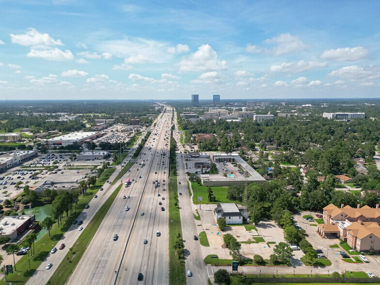 More Photos Of 29811 I-45, The Woodlands Land For Sale