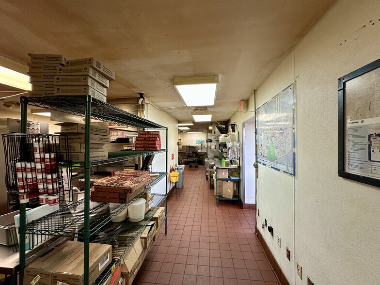 More Photos Of 6736 E Main St, Reynoldsburg Fast Food For Sale