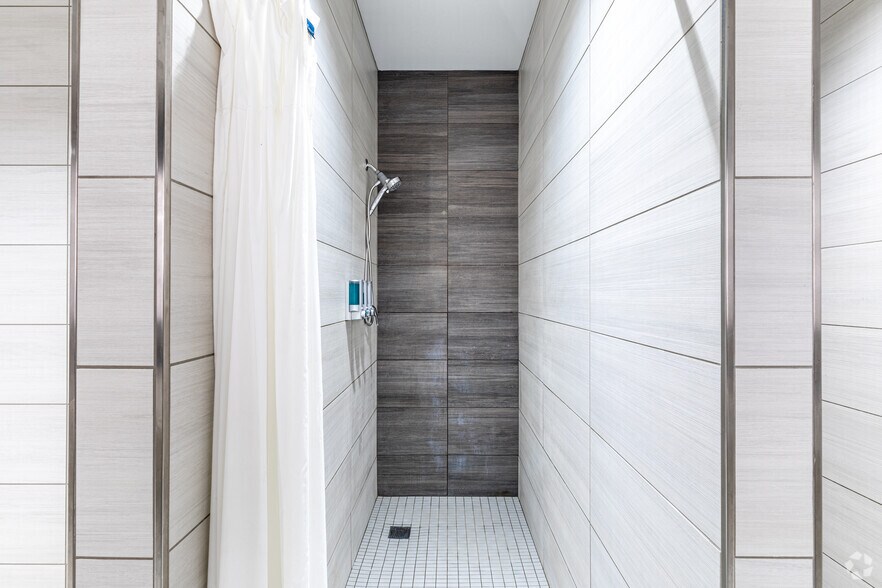 More Photos Of 1818 Market St, Philadelphia Office For Lease