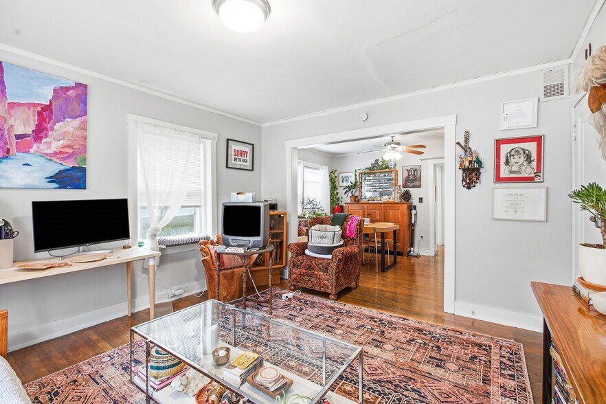 More Photos Of 1109 W 40th St, Kansas City Apartments For Sale