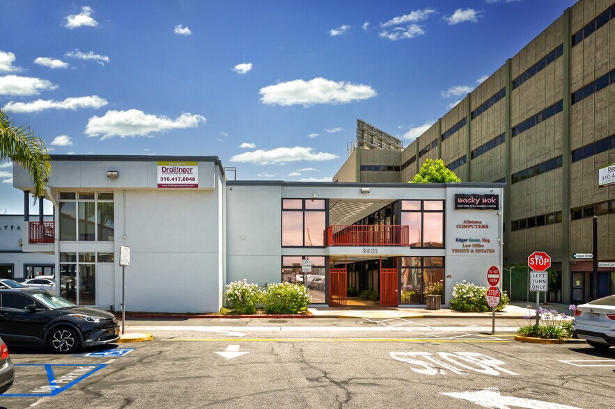 More Photos Of 8919-8923 S Sepulveda Blvd, Los Angeles Office For Lease