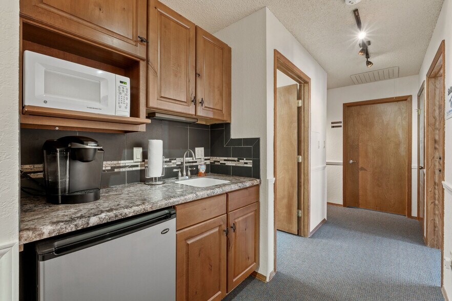 More Photos Of 800 E Hwy 24, Woodland Park Unknown For Lease