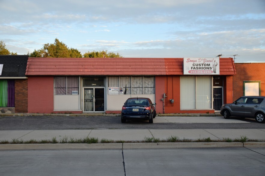 More Photos Of 21048-21054 Kelly Rd, Eastpointe Storefront For Sale