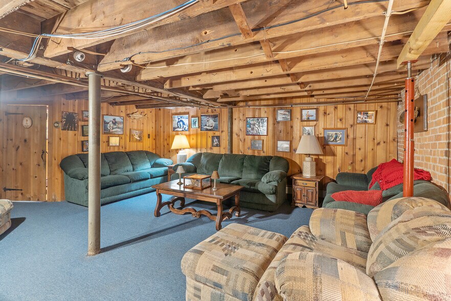 More Photos Of 1880 House Bed & Breakfast, Pulaski Hotel For Sale