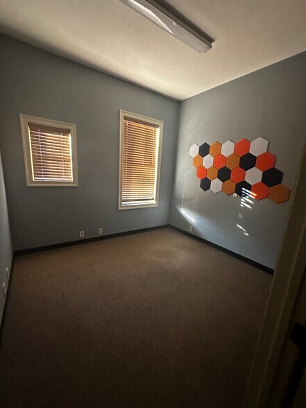 More Photos Of 505 Avalon Way, Brandon Office For Sale