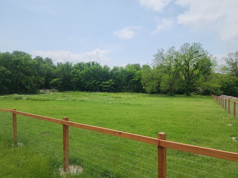More Photos Of 2895 County Road 341, McKinney Land For Lease