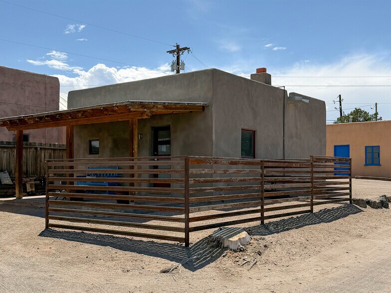 More Photos Of 4650 Corrales Rd, Corrales Medical For Sale