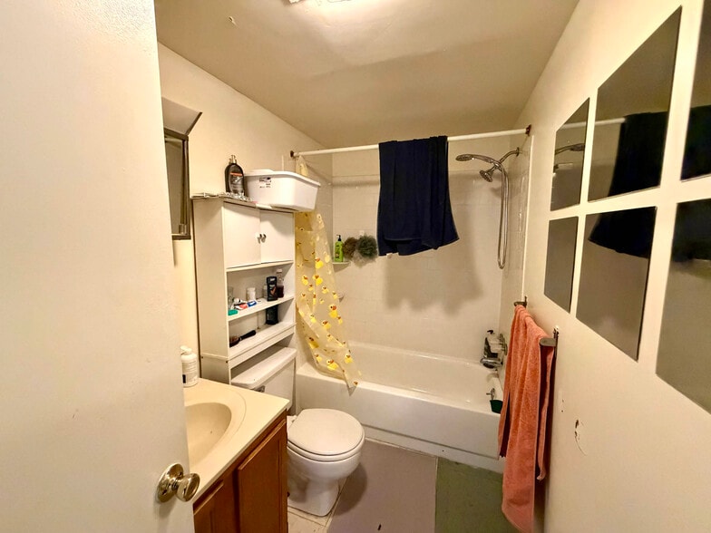 More Photos Of 1137 Light St, Baltimore Storefront Retail Residential For Sale