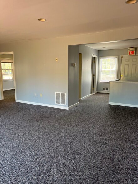 More Photos Of 1680 Village Green, Crofton Office For Sale