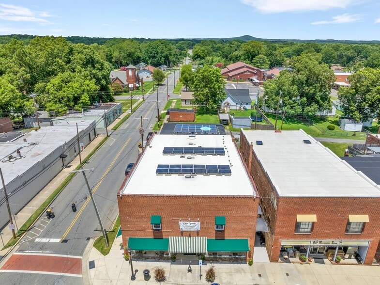 More Photos Of 101 E Virginia Ave, Bessemer City Storefront Retail Residential For Lease
