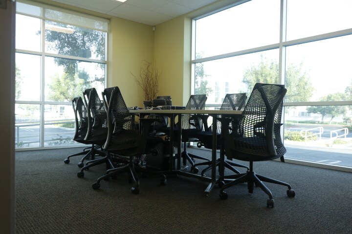 More Photos Of 2816 Columbia St, Torrance Light Distribution For Lease