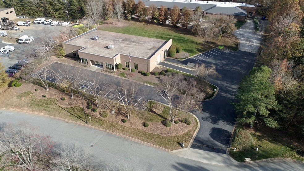 More Photos Of 4120 Beechwood Dr, Greensboro Light Distribution For Lease