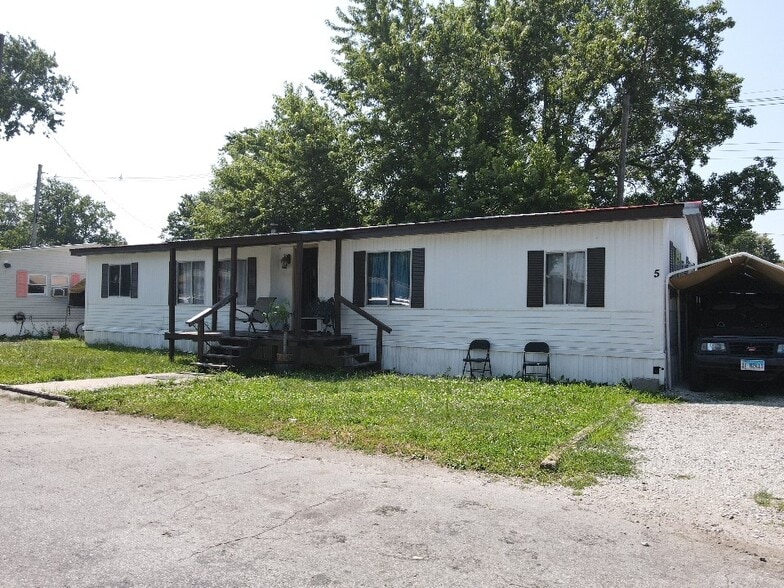 More Photos Of 1 Mahoning Ave, Rantoul Multifamily For Sale