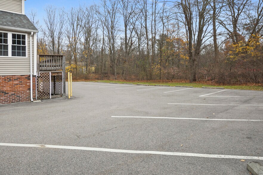 More Photos Of 109 Dean St, Taunton Medical For Lease