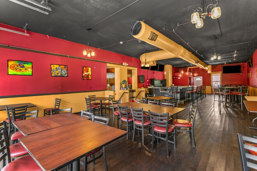 More Photos Of 8018-8020 Lincoln Ave, Skokie Restaurant For Sale