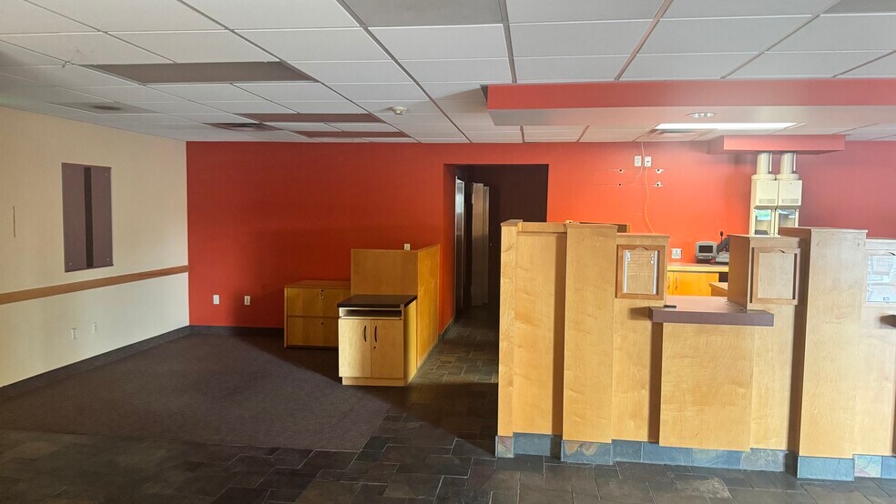 More Photos Of 1635 S Redwood Rd, Salt Lake City Bank For Lease