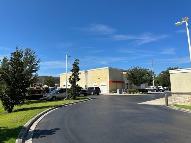 More Photos Of 3601 E Silver Springs Blvd, Ocala Service Station For Sale