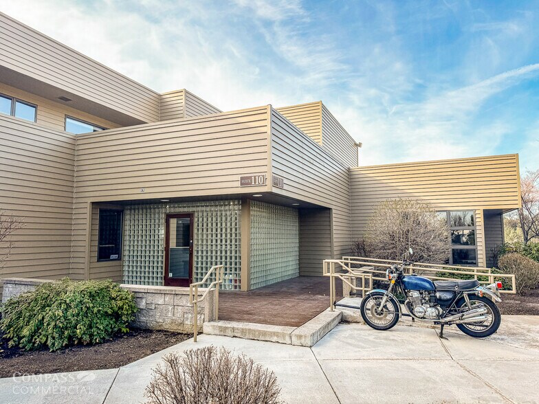 More Photos Of 1001 SW Disk Dr, Bend Office For Lease