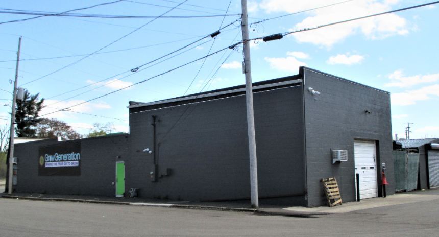 More Photos Of 484 Main St, Battle Creek Freestanding For Sale