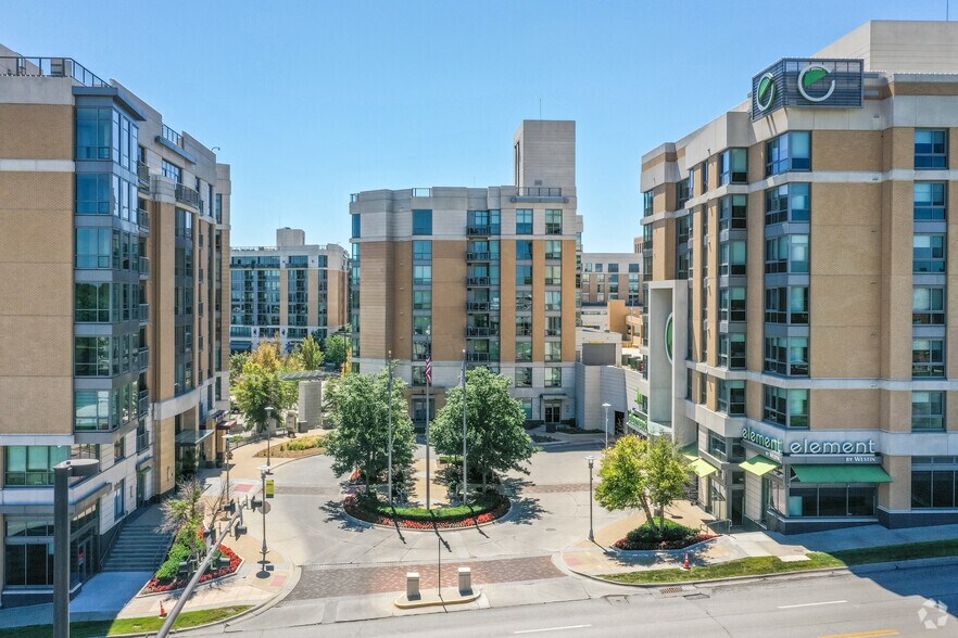 More Photos Of 3253 Dodge St, Omaha Hotel For Sale