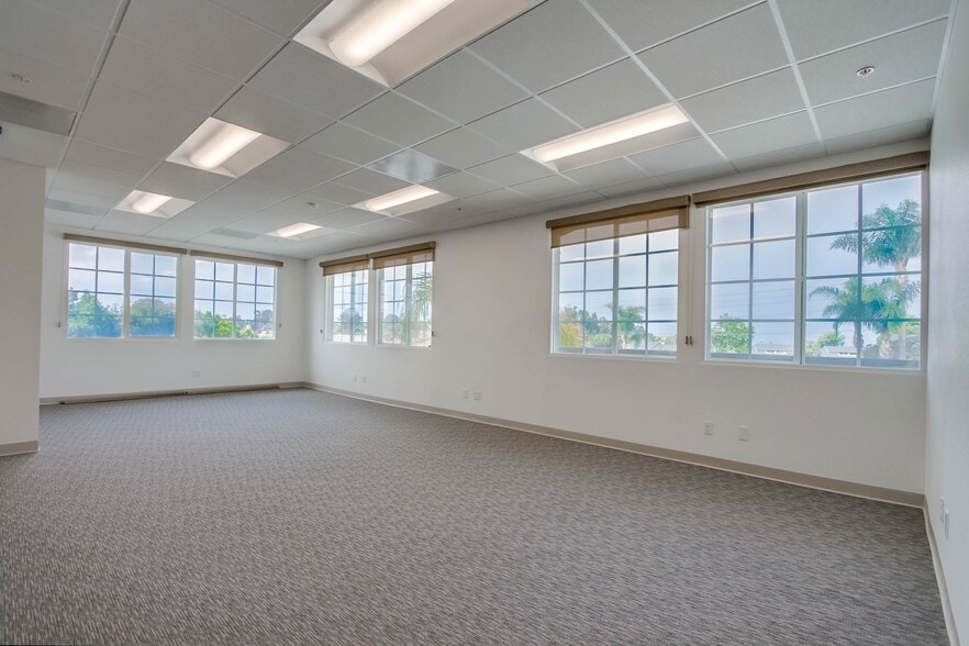 More Photos Of 336 Encinitas Blvd, Encinitas Office For Sale