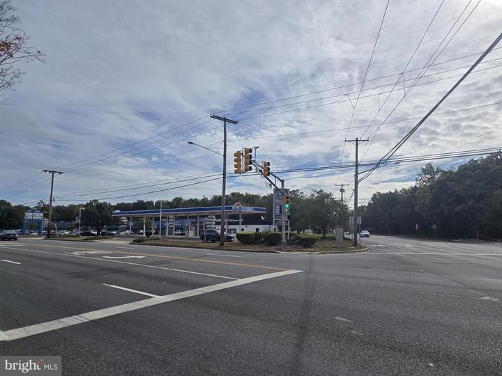 More Photos Of 7 N Lincoln Ave, Vineland General Retail For Sale