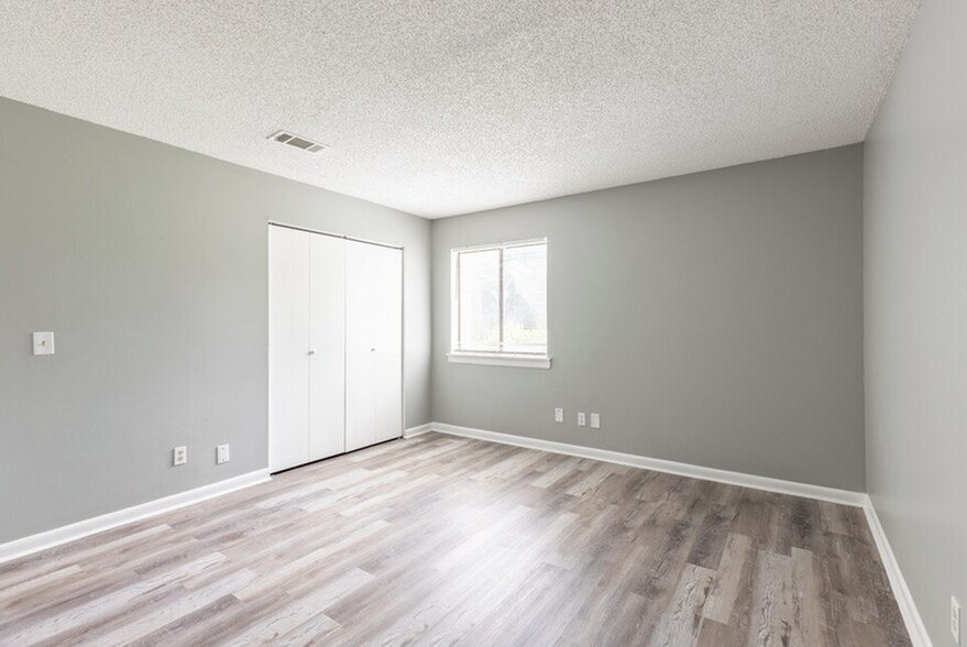 More Photos Of 333 S Mock Rd, Albany Apartments For Sale