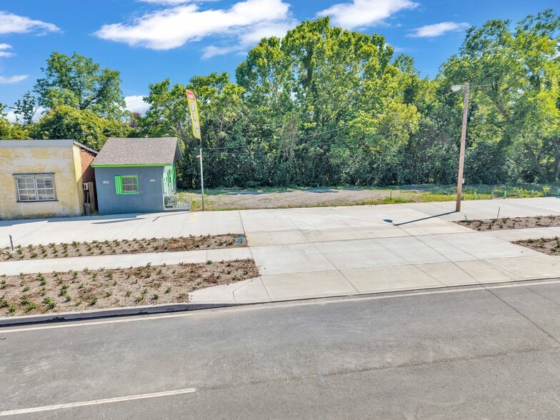 More Photos Of 1484 Broad St, Augusta Freestanding For Sale
