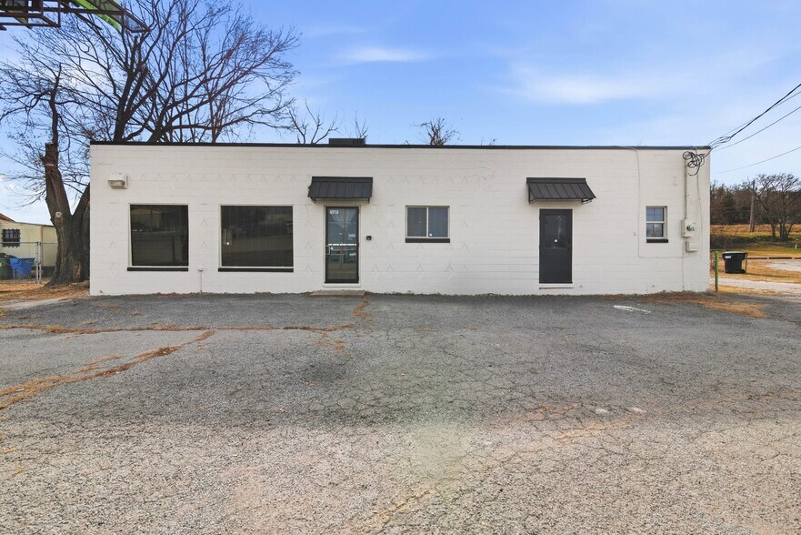 Primary Photo Of 4918 W 21st St, Tulsa Warehouse For Lease