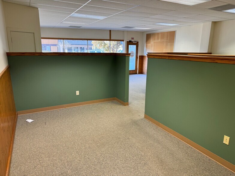 More Photos Of 708-714 N Main St, Newton Office Residential For Sale