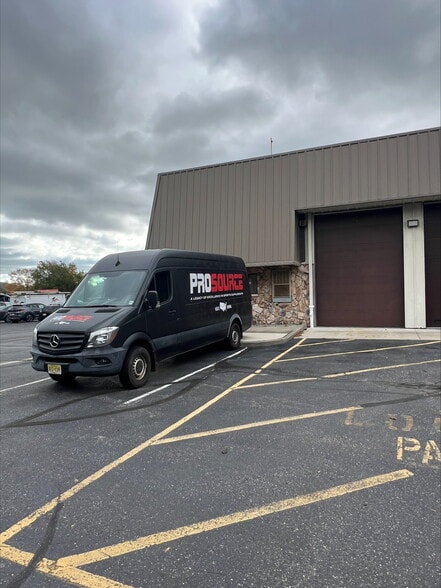 More Photos Of 2220 Landmark Pl, Manasquan Warehouse For Sale